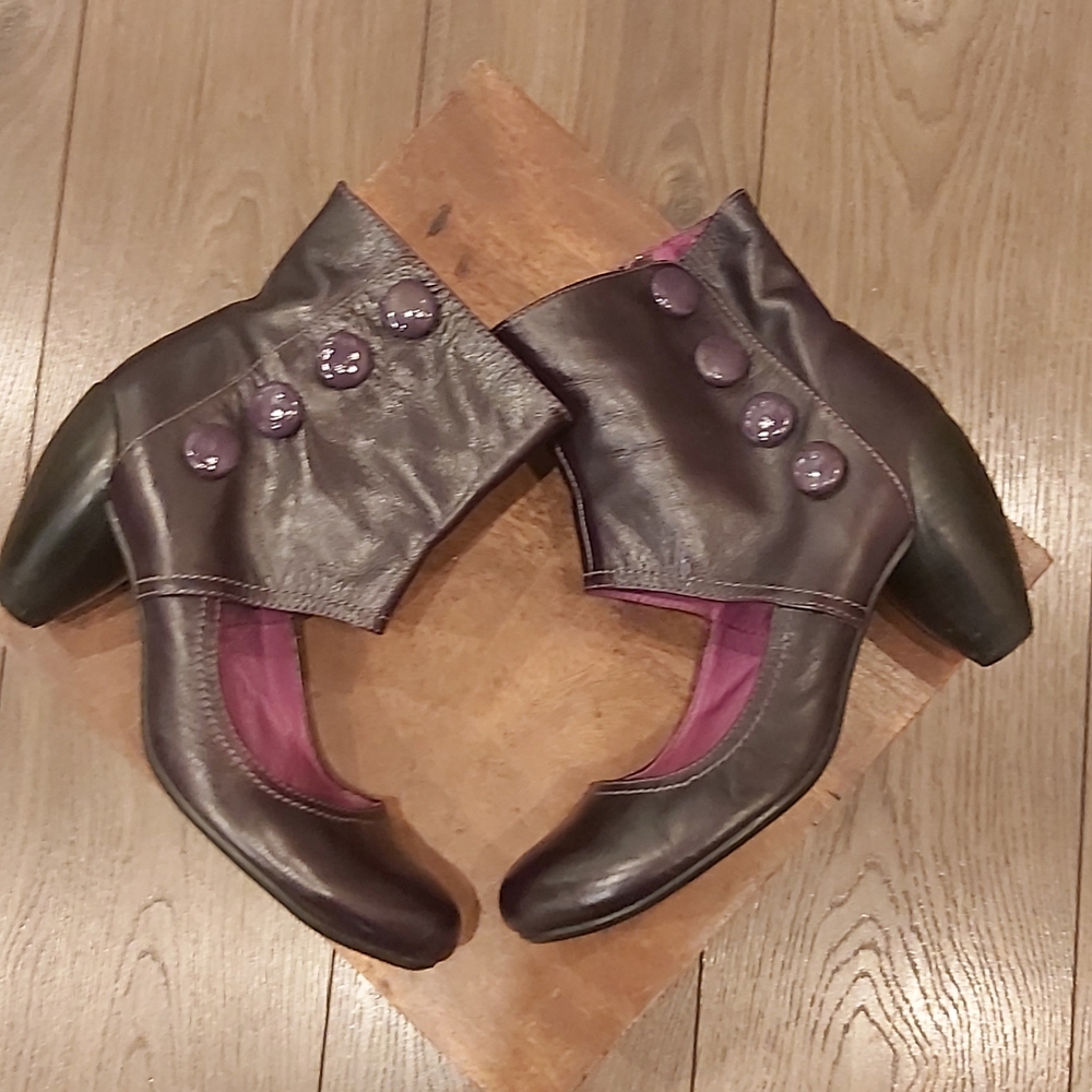 Jump Bliss covered ankle booties